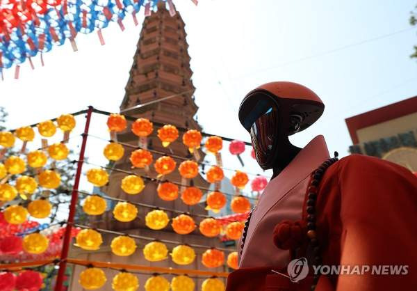로봇 스님 가비: 조계사 수계식 현장 공개! '로봇 오계'에 담긴 AI 윤리의 비밀