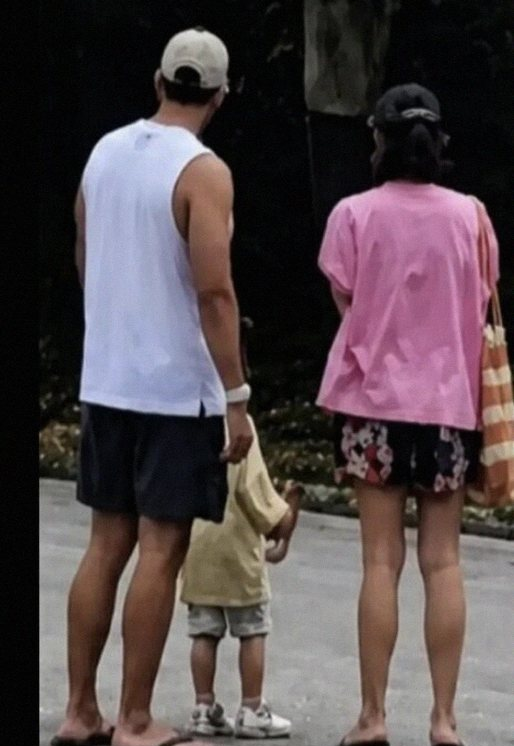 손예진 육아 일상 공개, 현빈과 함께 전한 현실적인 하루 참고 이미지 2