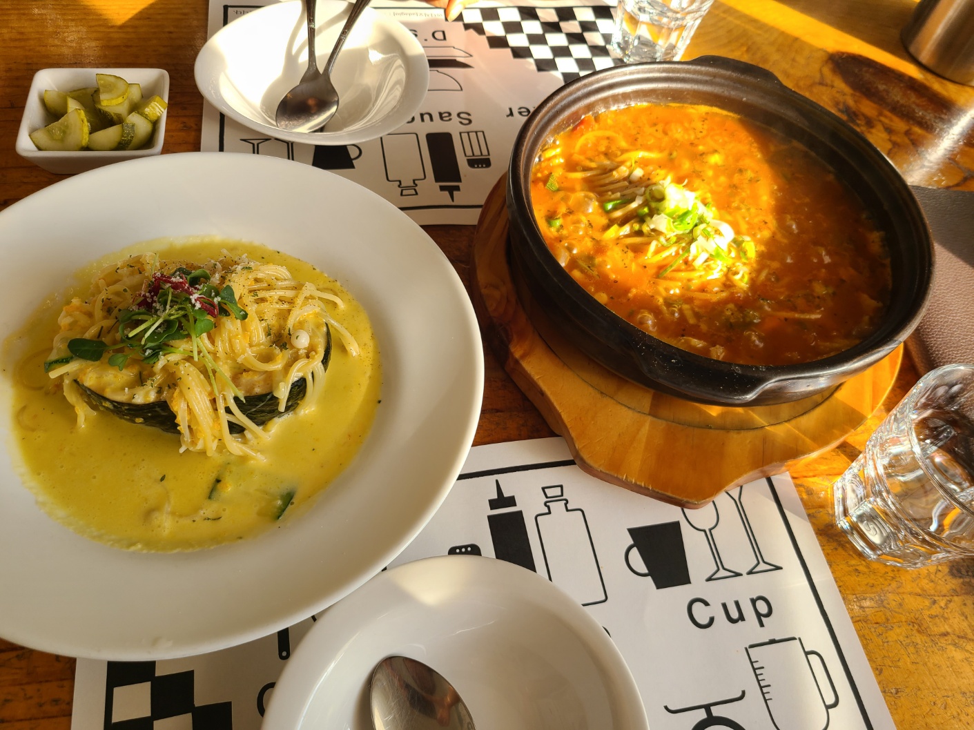 바다가 보이는 마산 덕동 맛집 마산 가포 카페 Adagio(아다지오) 단호박 파스타와 뚝배기 해산물 파스타