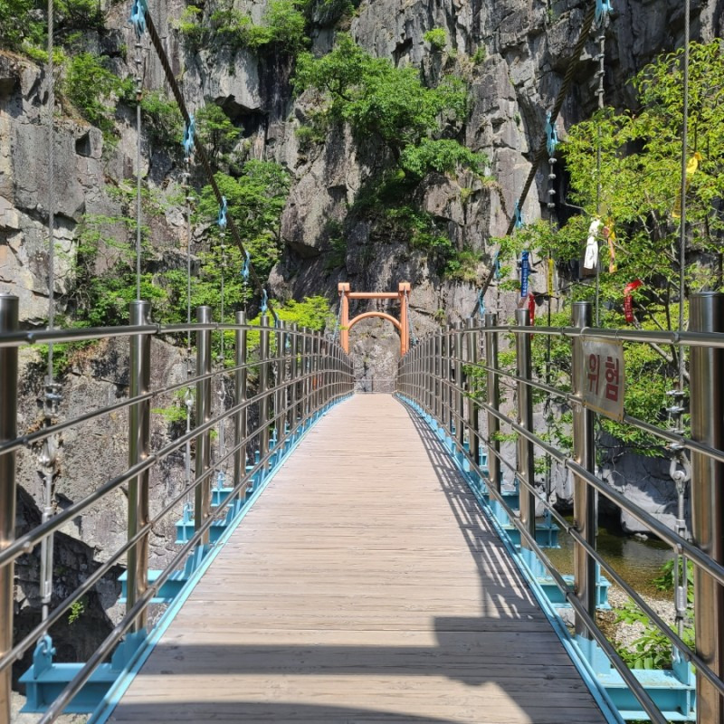 포항 내연산 관음폭포, 사계절 내내 감탄하게 되는 자연의 숨은 보석