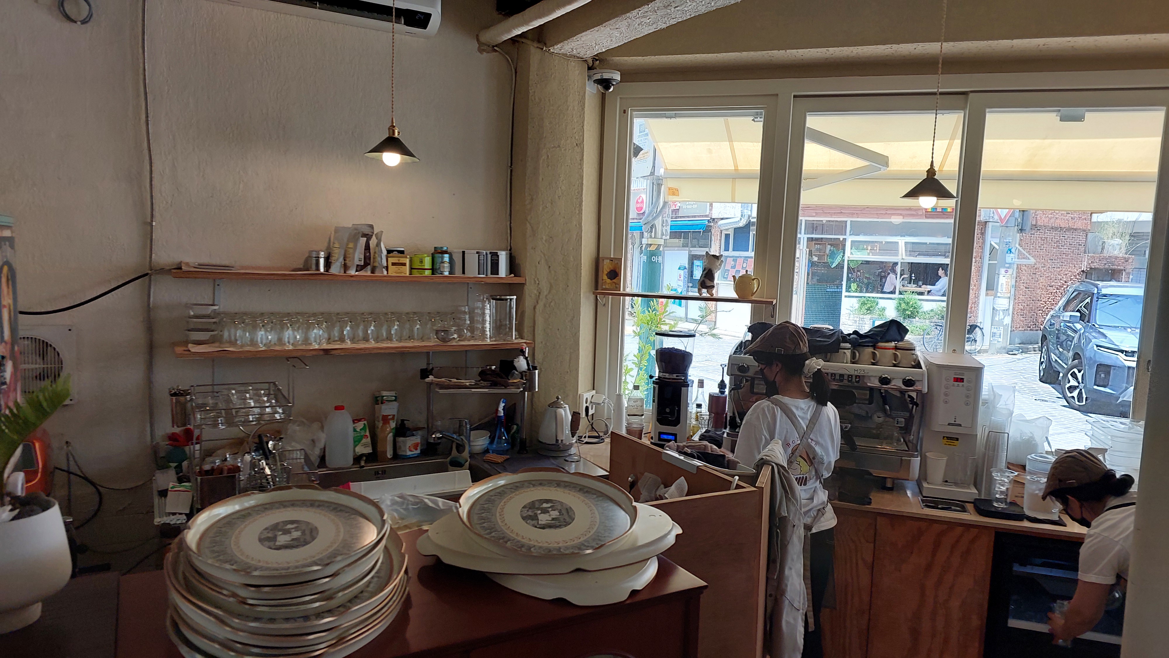 감성 카페 보헤미아 매장내부