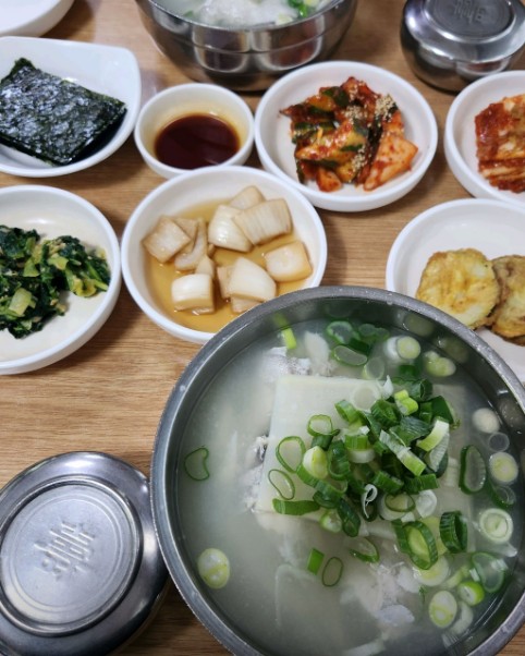 기와집 대구탕 메뉴 이미지