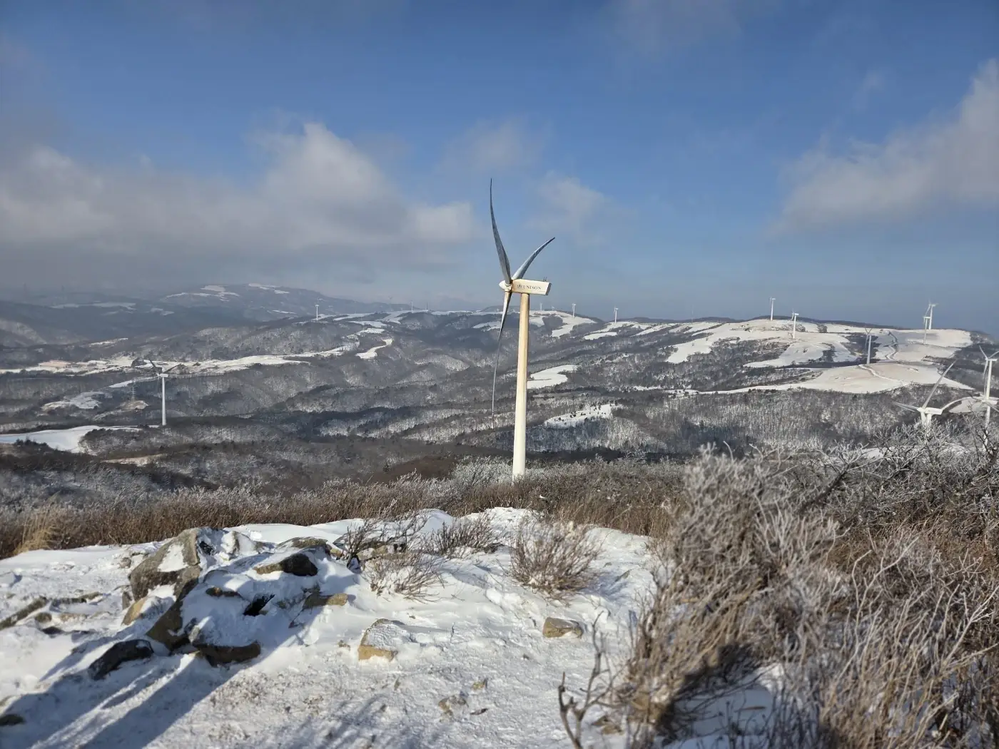 선자령 능선의 풍차
