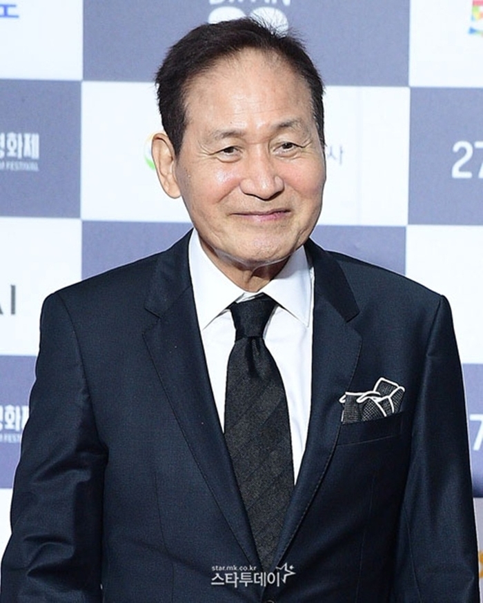 안성기 프로필 &amp;#124; 심정지 위독한 상태 &amp;#124; 원로배우 &amp;#124; 생일에 아들 귀국