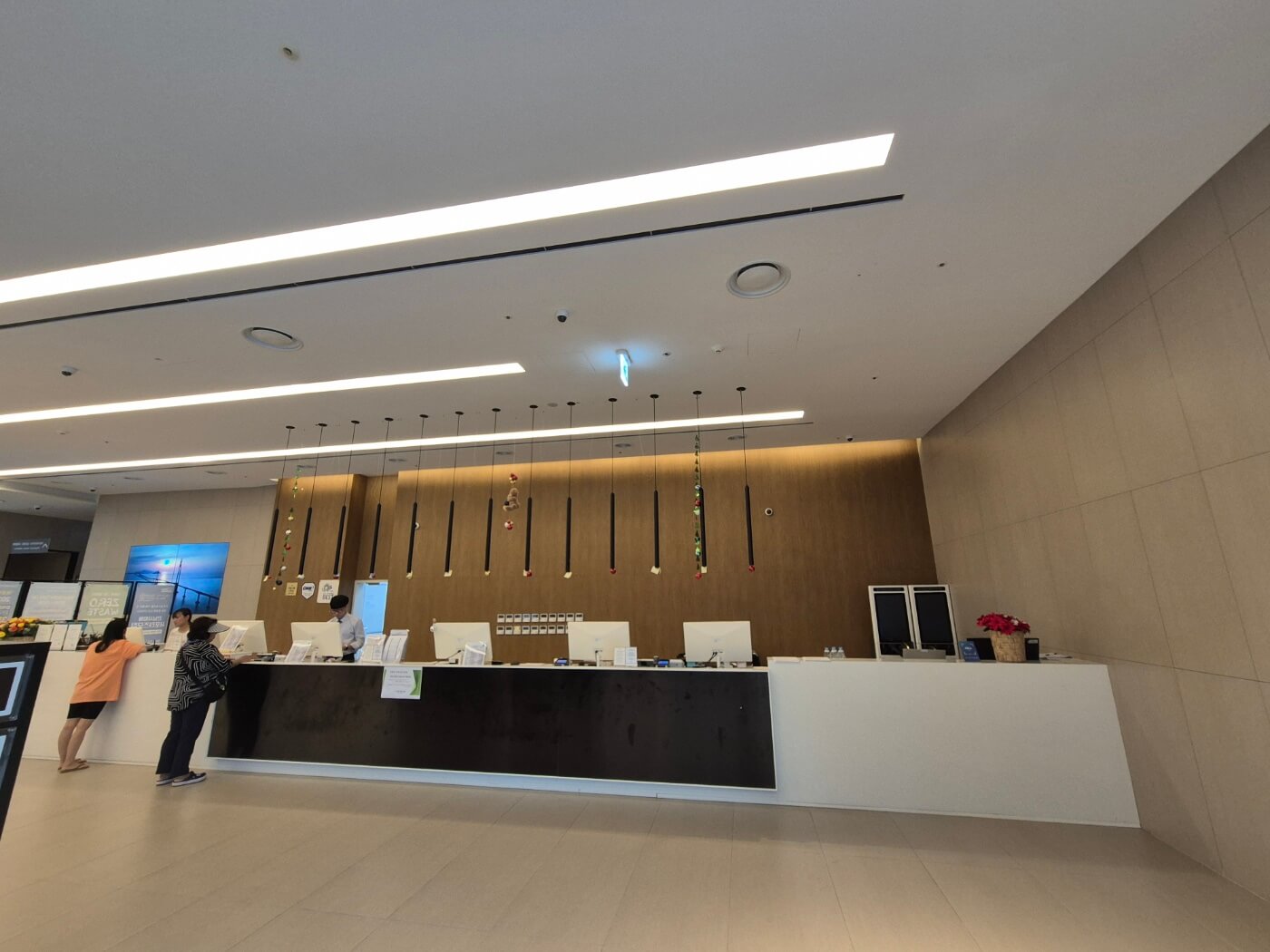 씨원리조트 프론트