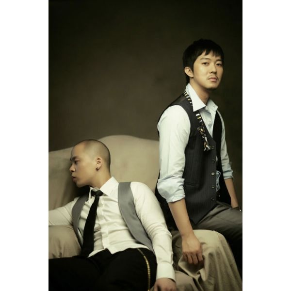 브라운아이즈-나얼-윤건