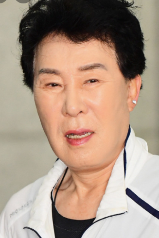 국민가수 송대관님 심장마비로 별세