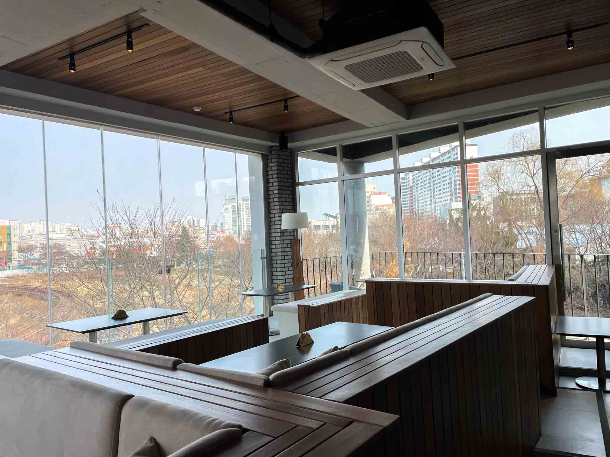 운천저수지 카페 알베르