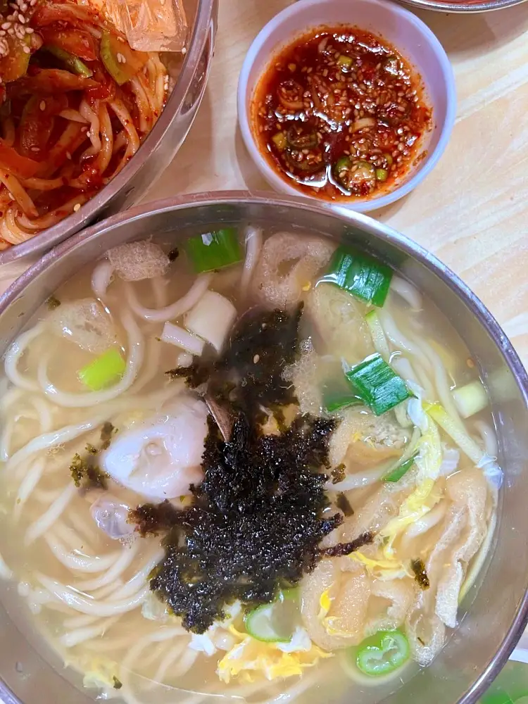 전참시 전지적참견시점 이영자 숨겨진 히든 맛집 청담부부 정우성 이정재 칼국수, 칼비빔국수, 만두, 비빔국수 영등포구 문래동 칼국수집 국수집 맛집 소개