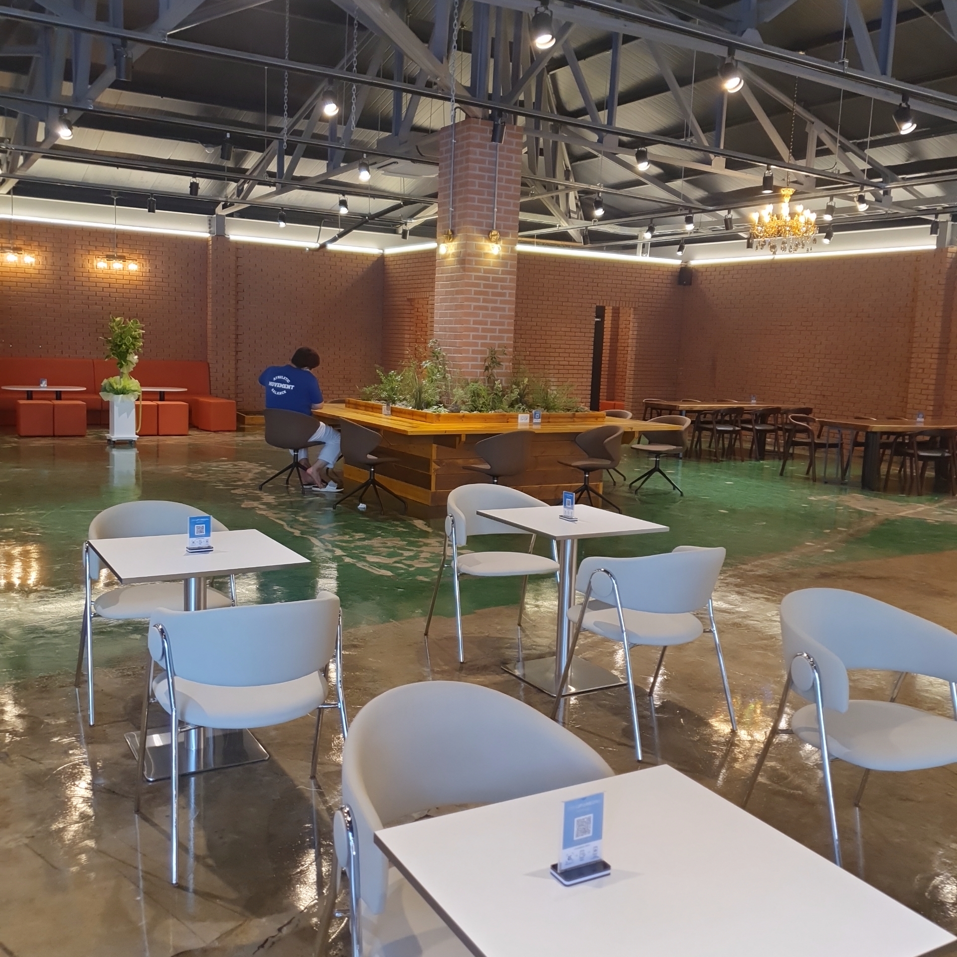 카페 더남산 내부모습3