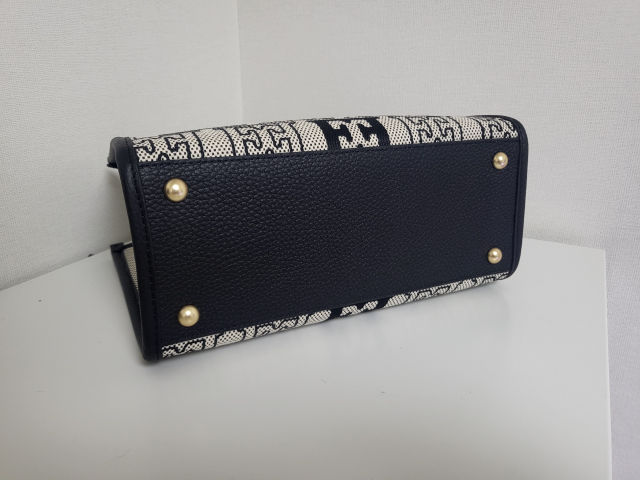 에스까다 자카드 토트백 블랙 후기