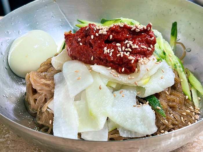 생방송투데이 경동시장 청량리 매운 냉면 맛집