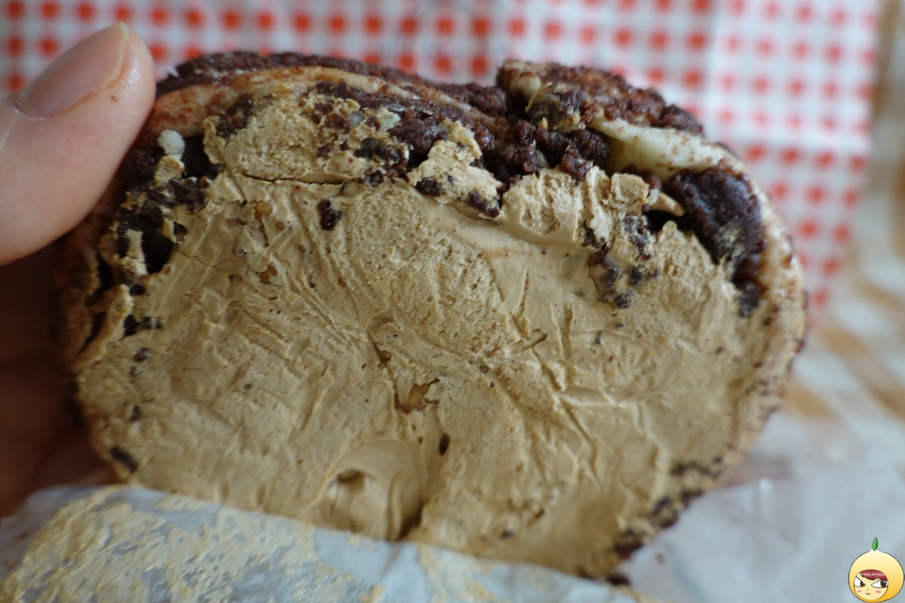 오페라라라 뒷면