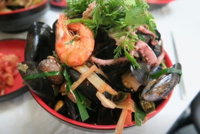 오늘N 격파 중식로드 군산 맛집 특허받은 콩나물 해물짬뽕과 매운 부추 짜장면 왕산중화요리 군산