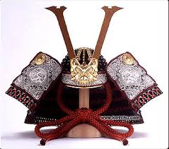 사무라이 투구의 모습