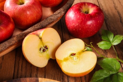 9월제철과일 사과