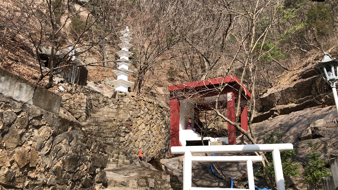 금룡사 안쪽