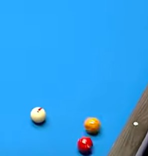women-billiard