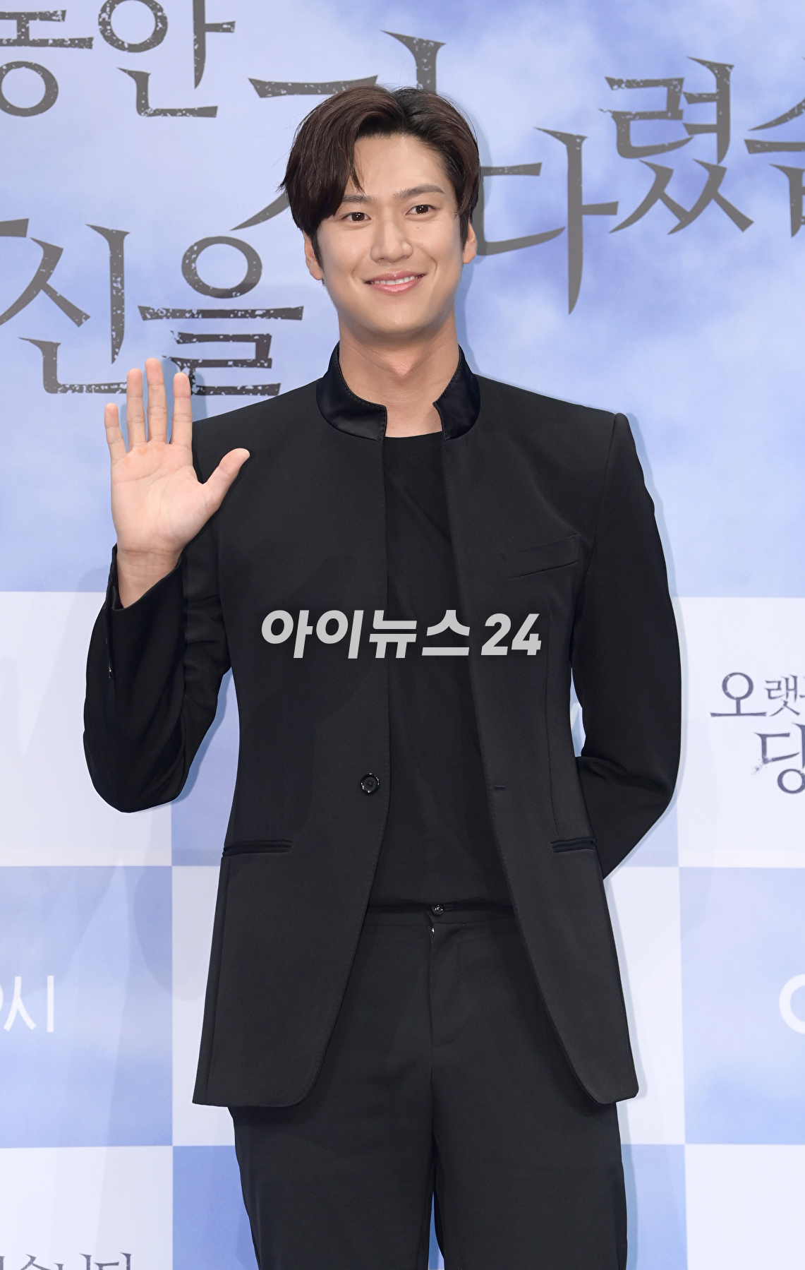 배우 나인우가 26일 오후 서울 구로구 신도림동 더세인트에서 열린 ENA 새 수목드라마 '오랫동안 당신을 기다렸습니다' 제작발표회에 참석하고 있다. [사진=정소희 기자]