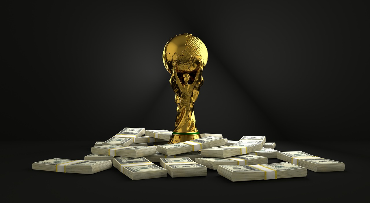 FIFA월드컵 트로피와 돈