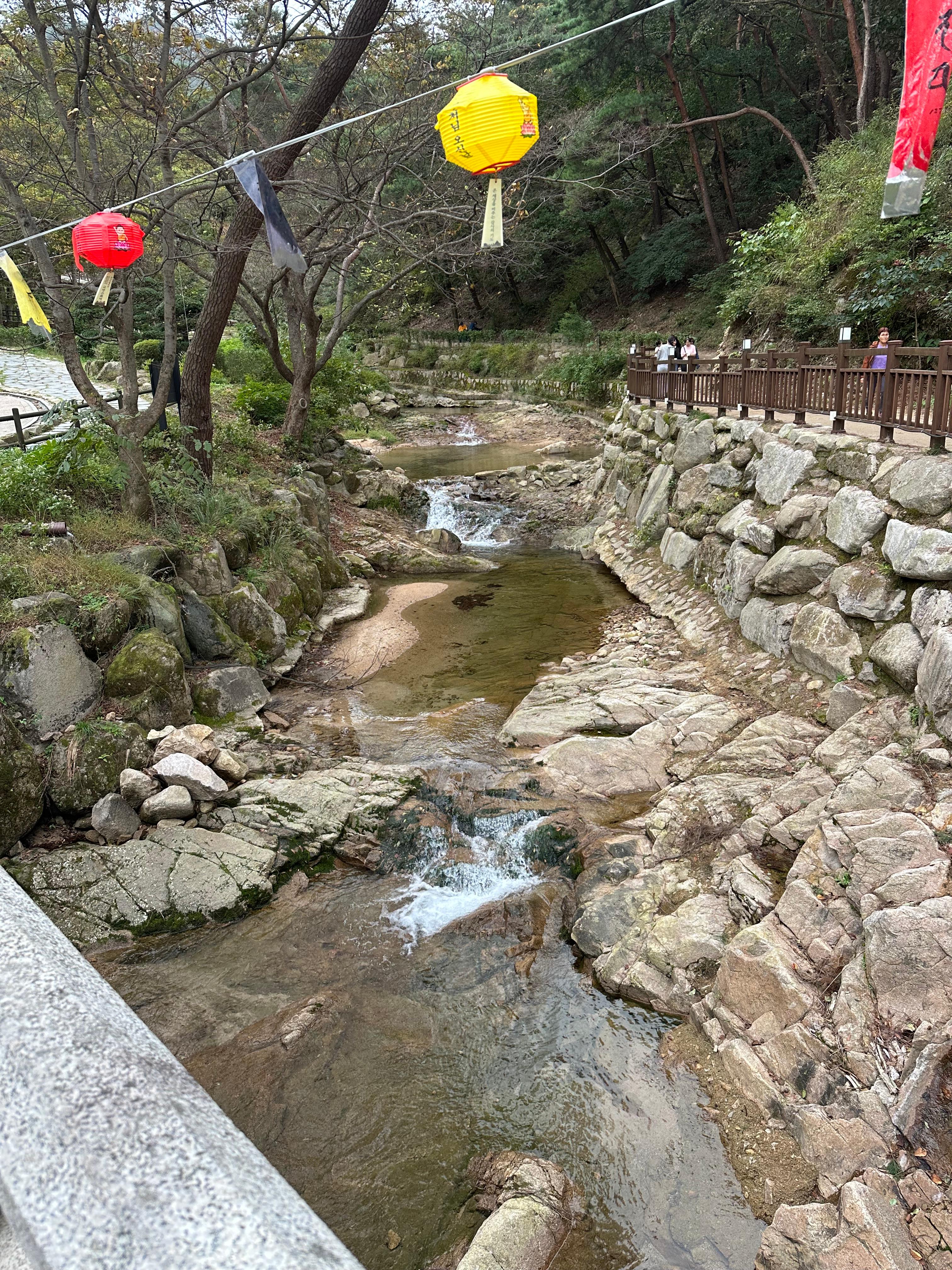 서울 은평한옥마을&amp;진관사 여행(서울에서 만날 수 있는 한옥마을, 북한산 풍경, 공기 짱 좋음, 가족 나들이 산책 장소 추천, 대중교통 편리, 맛집 및 카페 추천, 상당히 넓음, 한복 대여, 은평역사한옥박물관)