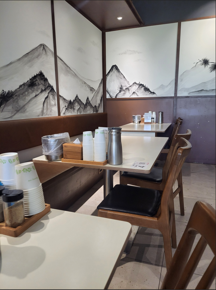 조조칼국수 광교점 내부