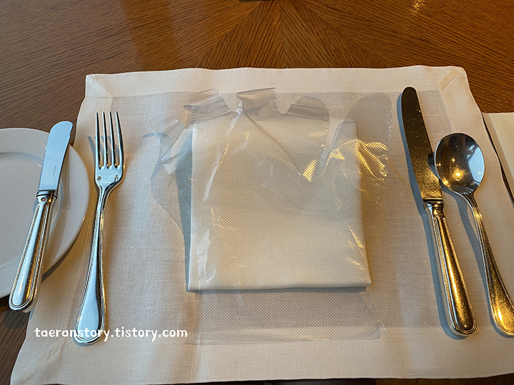 신라호텔-조식-위생장갑