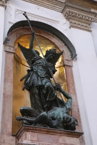 9월 29일 성 미카엘 대천사와 천사들의 축일_12