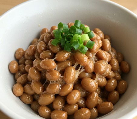 갱년기 여성에게 좋은 음식 낫토