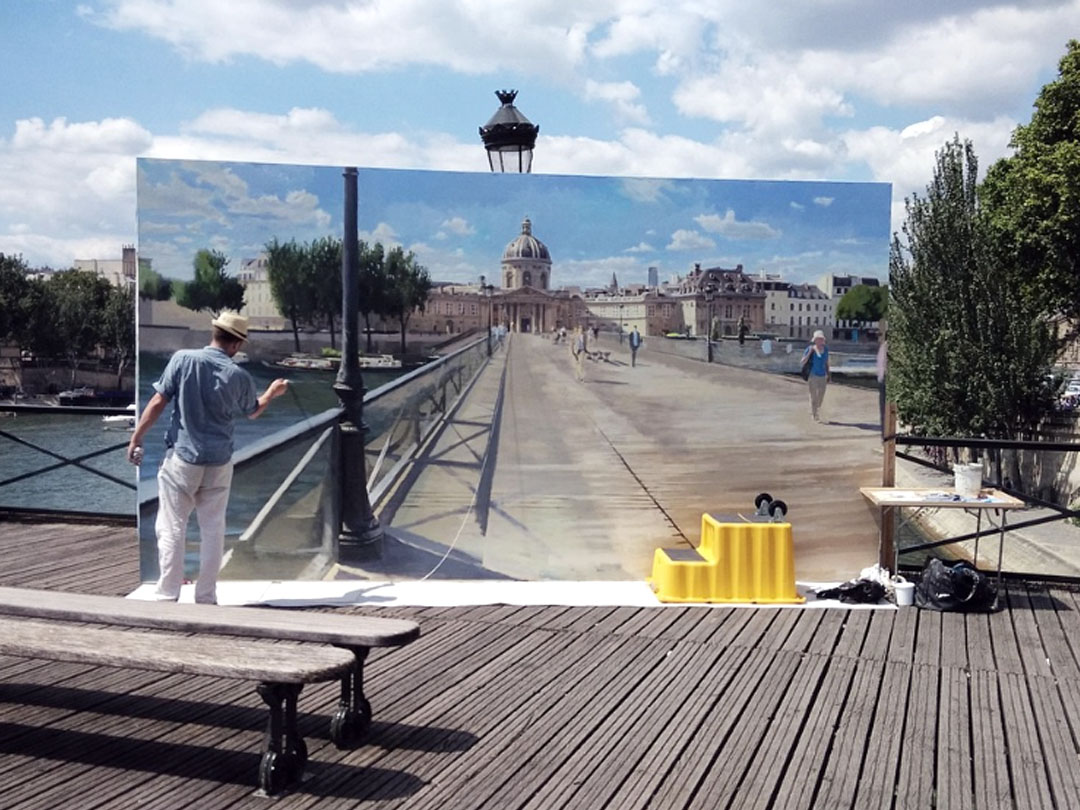 파리 골목과 성당 풍경, 관광객이 잘 모르는 조용한 파리 성당 여행의 분위기를 보여주는 대표 이미지