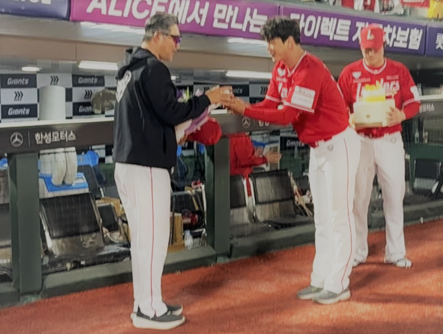 100승 달성 이숭용 감독