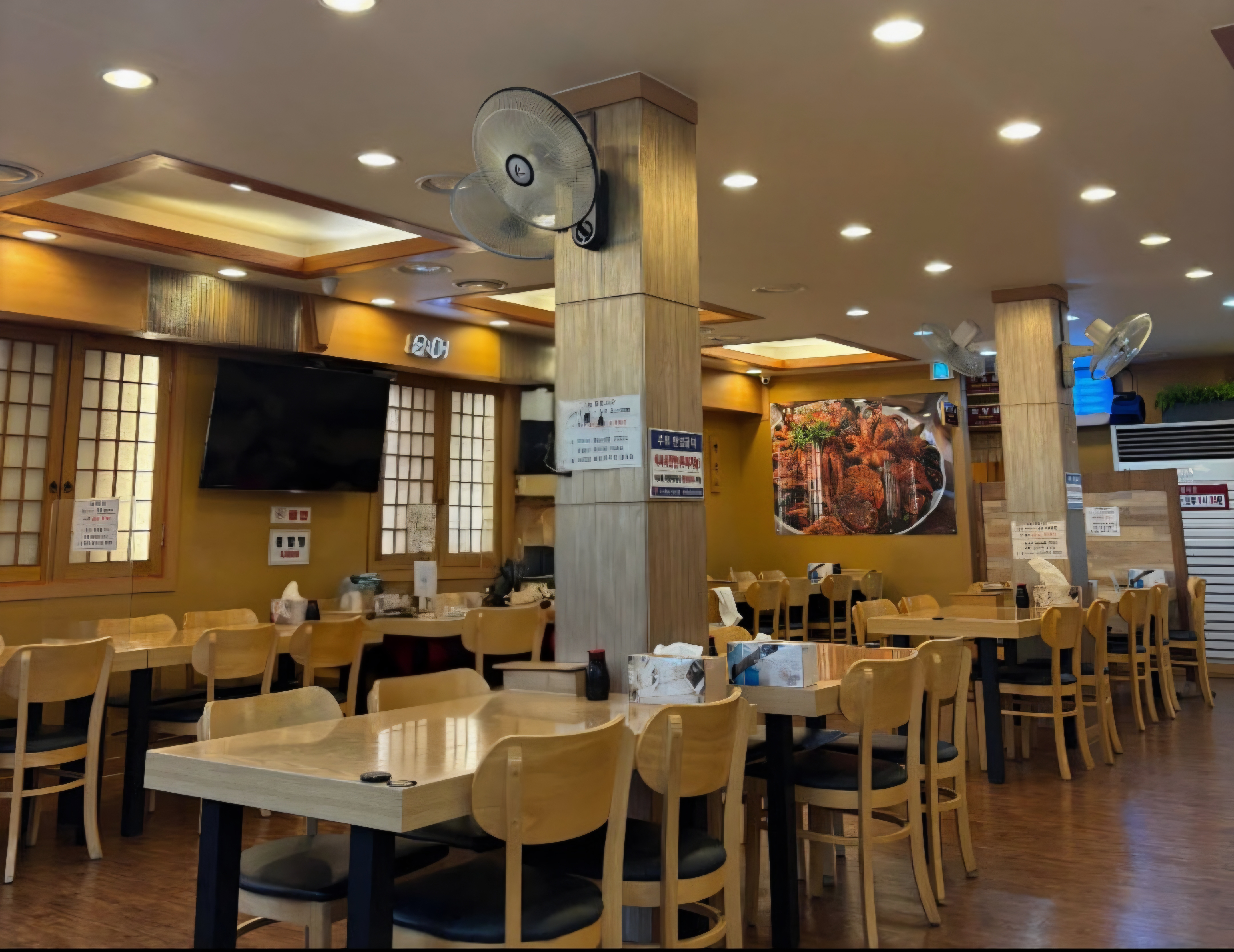 강동구 가족모임 맛집 오늘손칼국수찜 실내