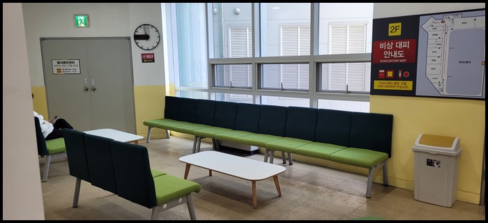 남양주별내빙상장-키오스크옆-의자