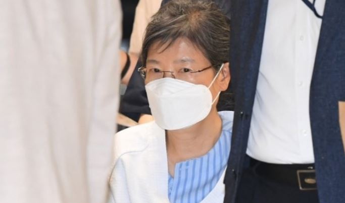 박근혜 근황 최순실 입원 이유 병원 어디 출소일 학력 프로필