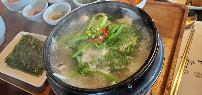 여의도 전통한식 '사대부집 곳간'