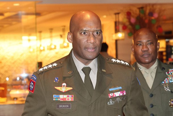 사과발언 부인하는 주한미군 사령관