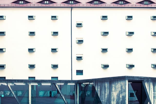 Archive와 기록 보관소: 정보를 보존하는 개념의 어원 비교