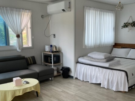 머물다 그섬에 펜션