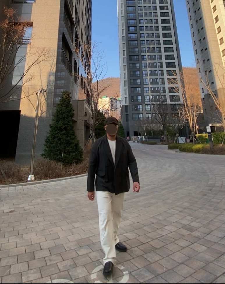 데일리룩('26. 3. 28.)와일드브릭스 헤링본 헌팅캡, 빈티지 헤링본 블레이저 재킷, 무신사스탠다드 슬리브 티셔츠, 무신사스탠다드 퍼티그 팬츠, 닥터마틴 2976 첼시부츠