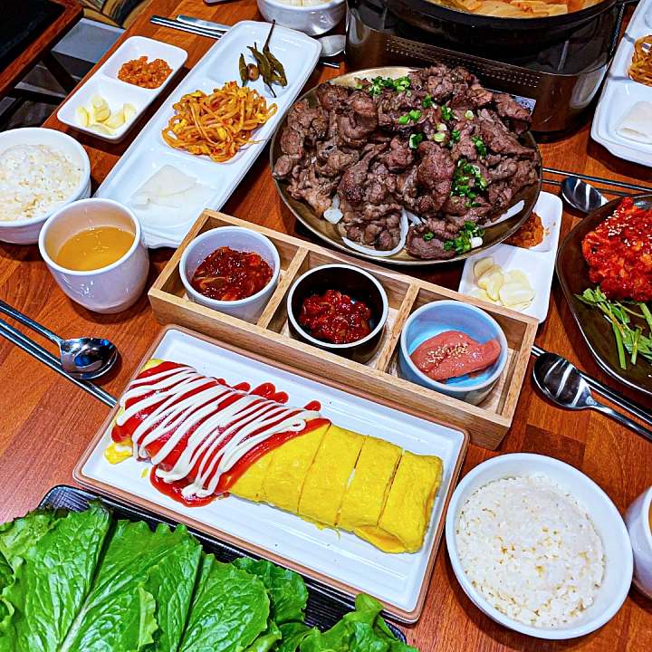 생방송오늘저녁 석쇠 불고기 & 김치찌개 단돈 1만원 황태 김치찌개와 참숯에 석쇠로 구운 불고기 불백 백반집 중랑구 신내동 맛집 추천