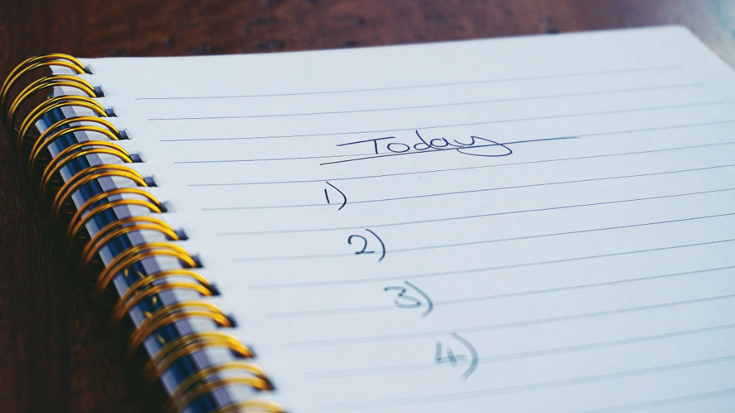 공책에 적어보는 오늘의 계획