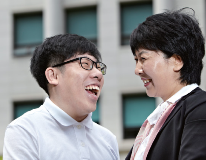 박모세와 어머니 조영애│장애를 이겨내고 음악을 이어가는 모자 이야기