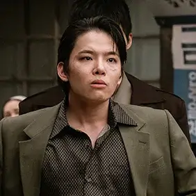 등장인물 사진 