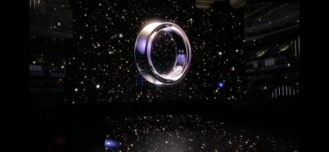 삼성전자가 깜짝 공개한 갤럭시 링.