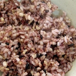 흑미 효능 놀라운 10가지 부작용 칼로리 고르는법