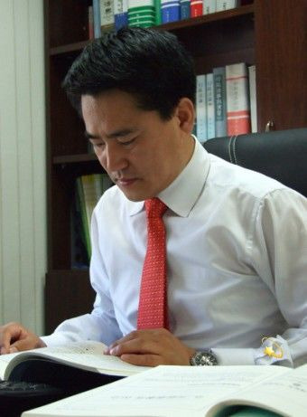 송진호 변호사는 군 경력