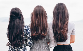 머리카락이 빠지는 꿈 담고 있는 의미 해몽 정리