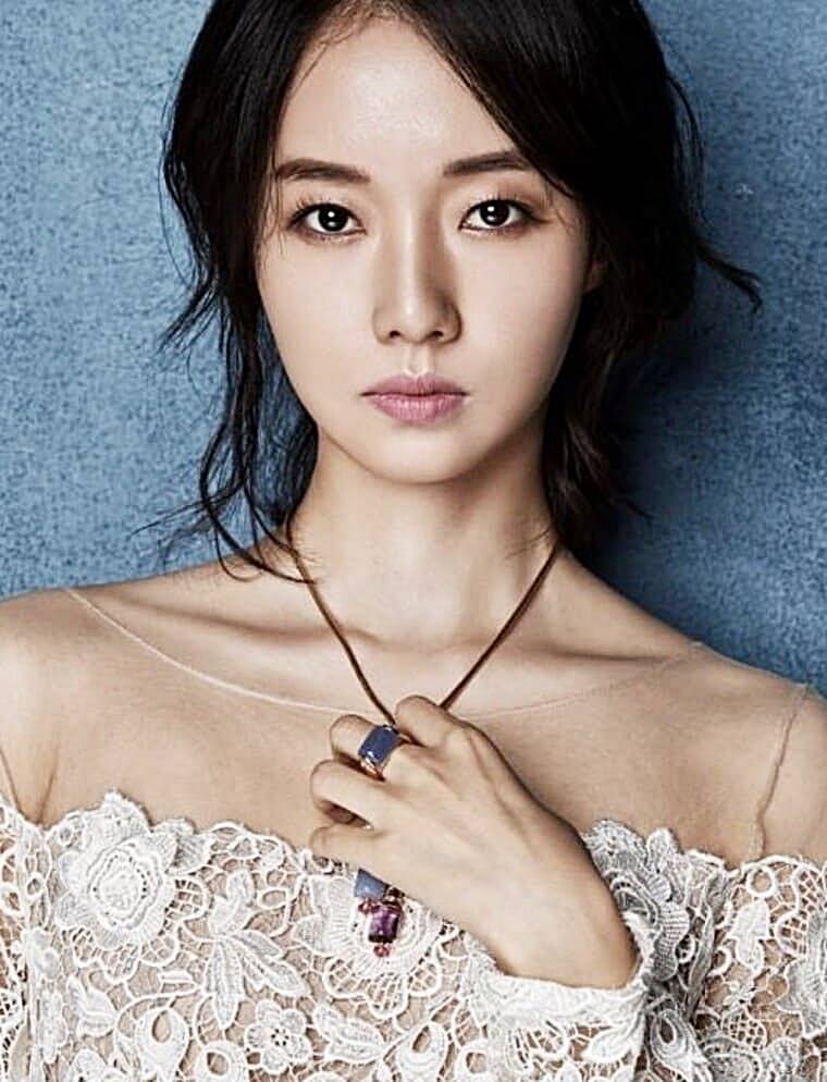 가수-겸-배우-이정현