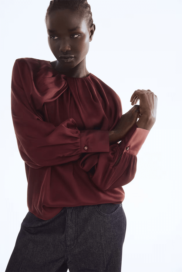 태양을 삼킨 여자 77회 윤아정 블라우스