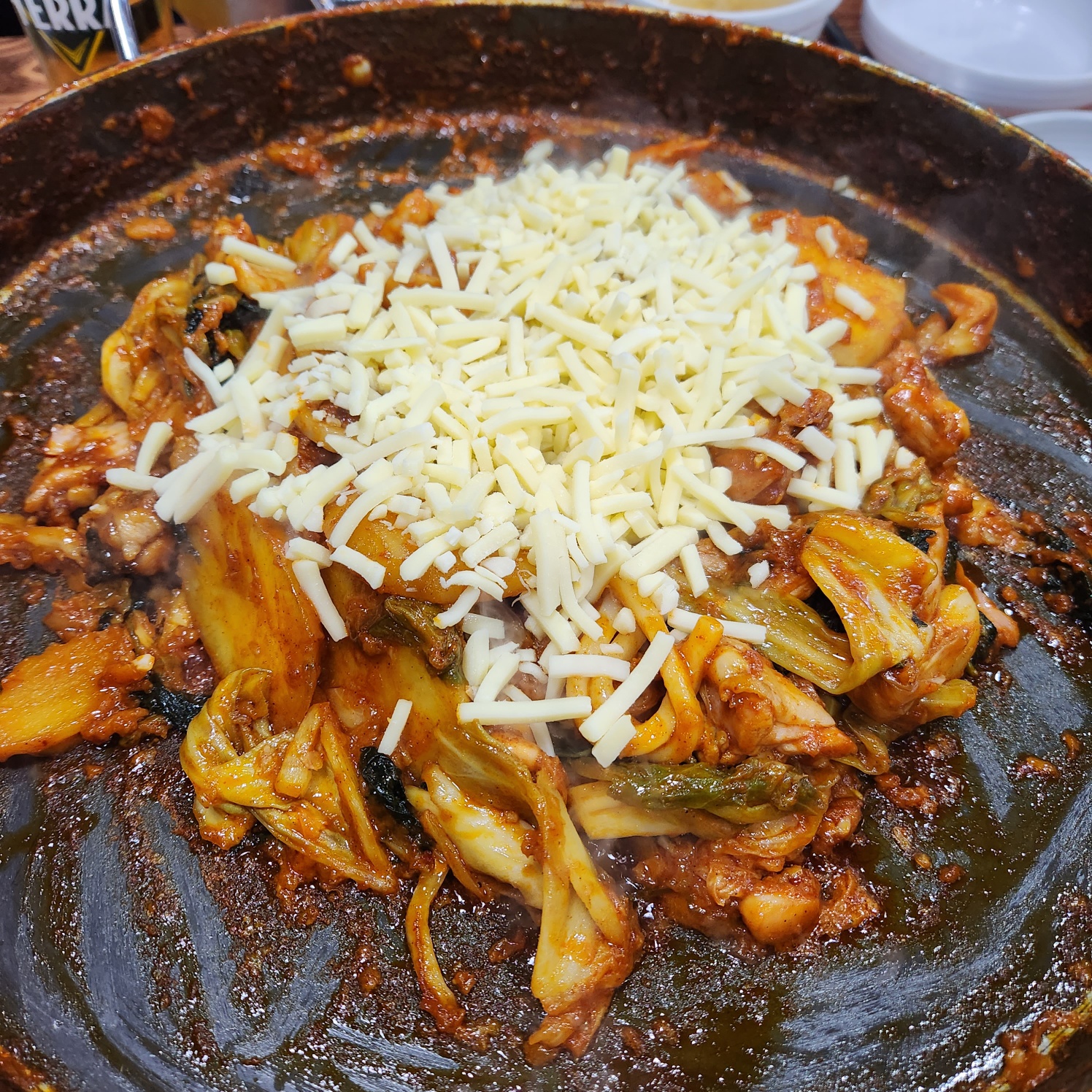 치즈 얹은 닭갈비